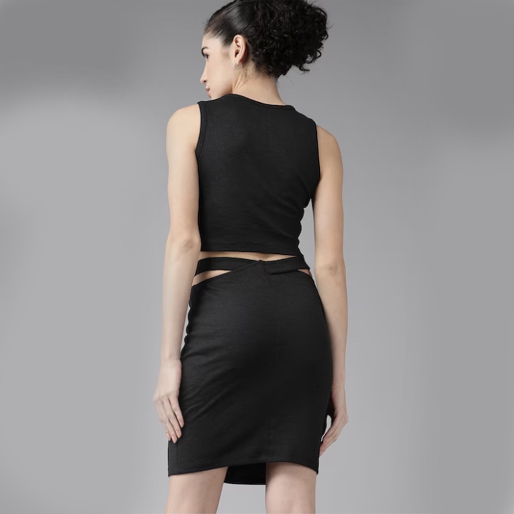 Women Black Solid Ruched Cropped Top & Skirt Set