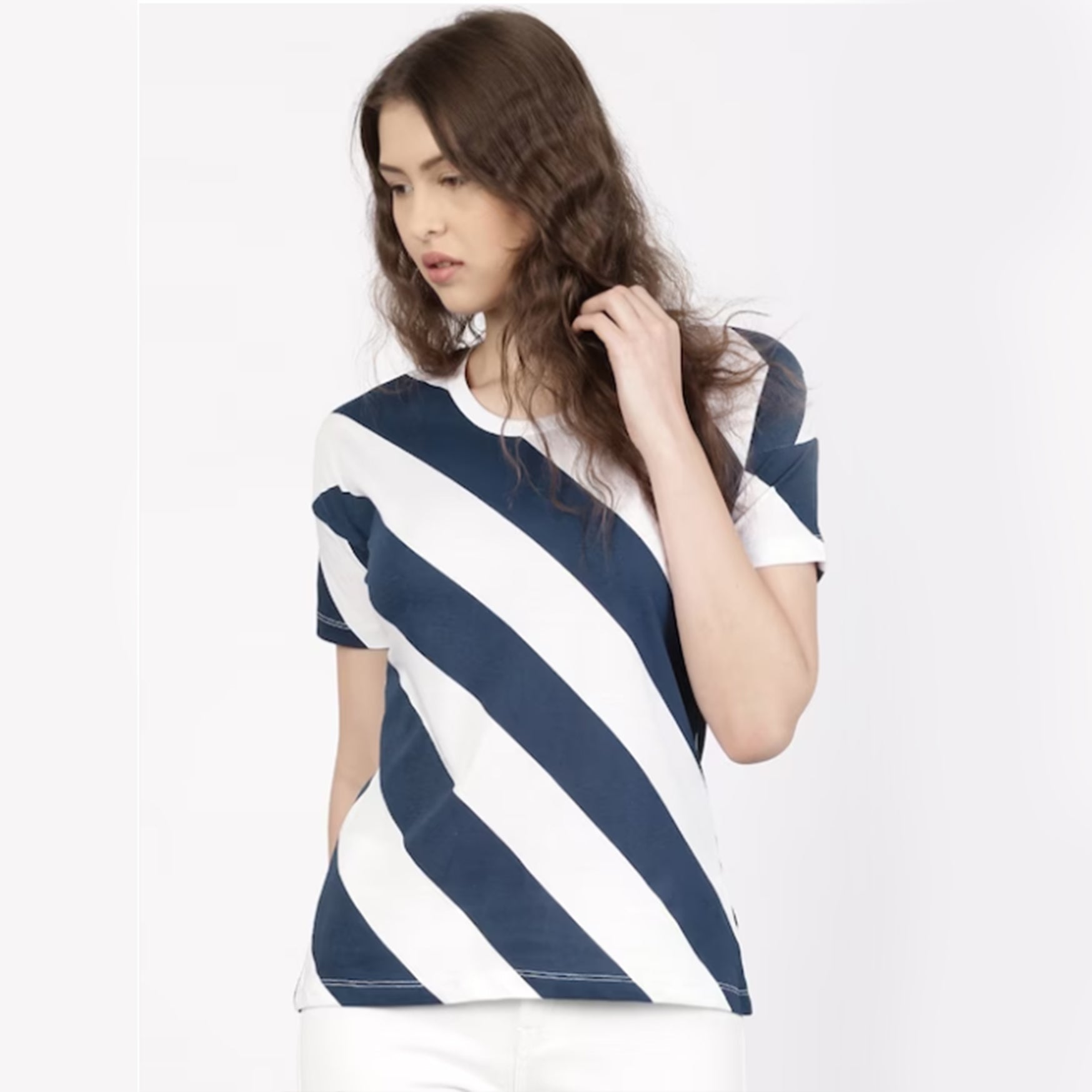Women Navy White Diagonal Striped Round Neck Drop Shoulder Pure Cotton T-shirt