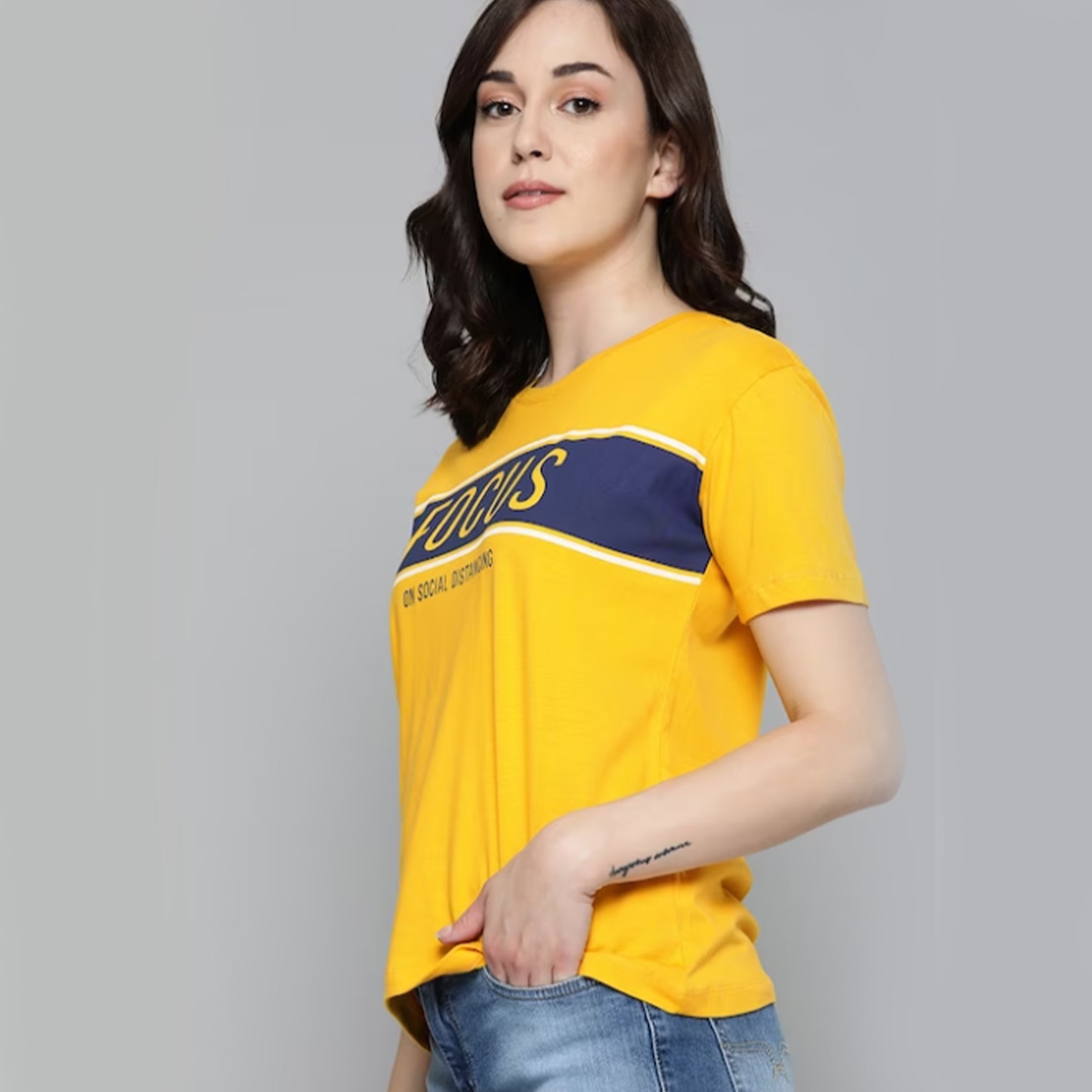 Women Yellow & Navy Blue Printed Round Neck T-shirt